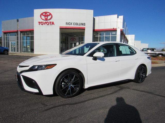 used 2022 Toyota Camry Hybrid car, priced at $27,500