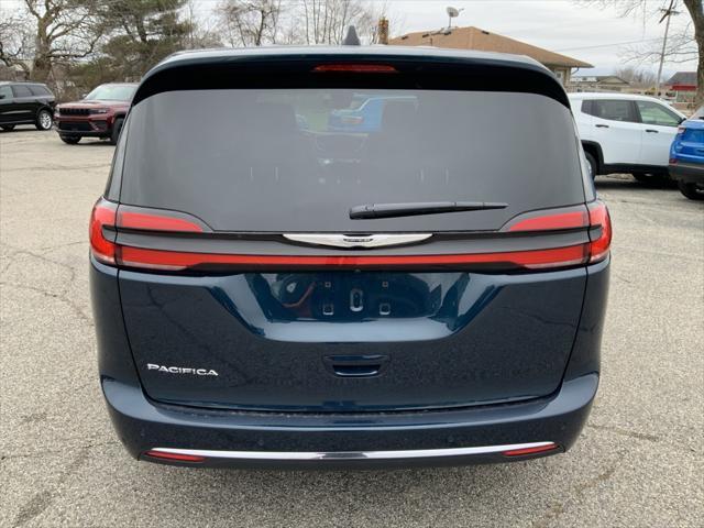 new 2025 Chrysler Pacifica car, priced at $43,614