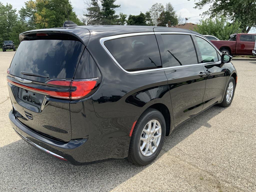 new 2026 Chrysler Pacifica car, priced at $39,993
