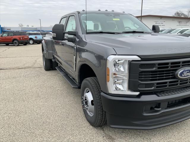 new 2025 Ford F-350 car, priced at $67,392