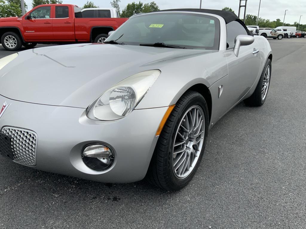 used 2006 Pontiac Solstice car, priced at $9,500