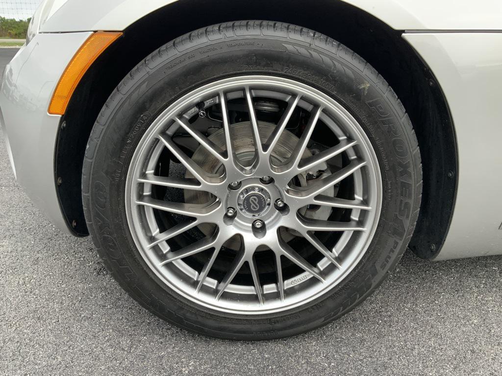 used 2006 Pontiac Solstice car, priced at $9,500
