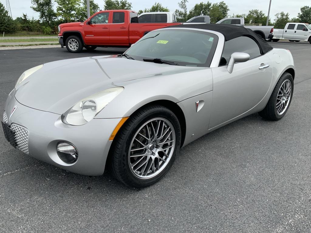 used 2006 Pontiac Solstice car, priced at $9,500