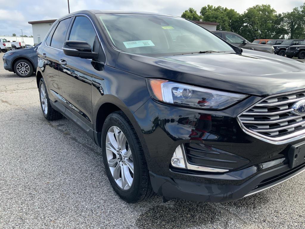 used 2024 Ford Edge car, priced at $29,500