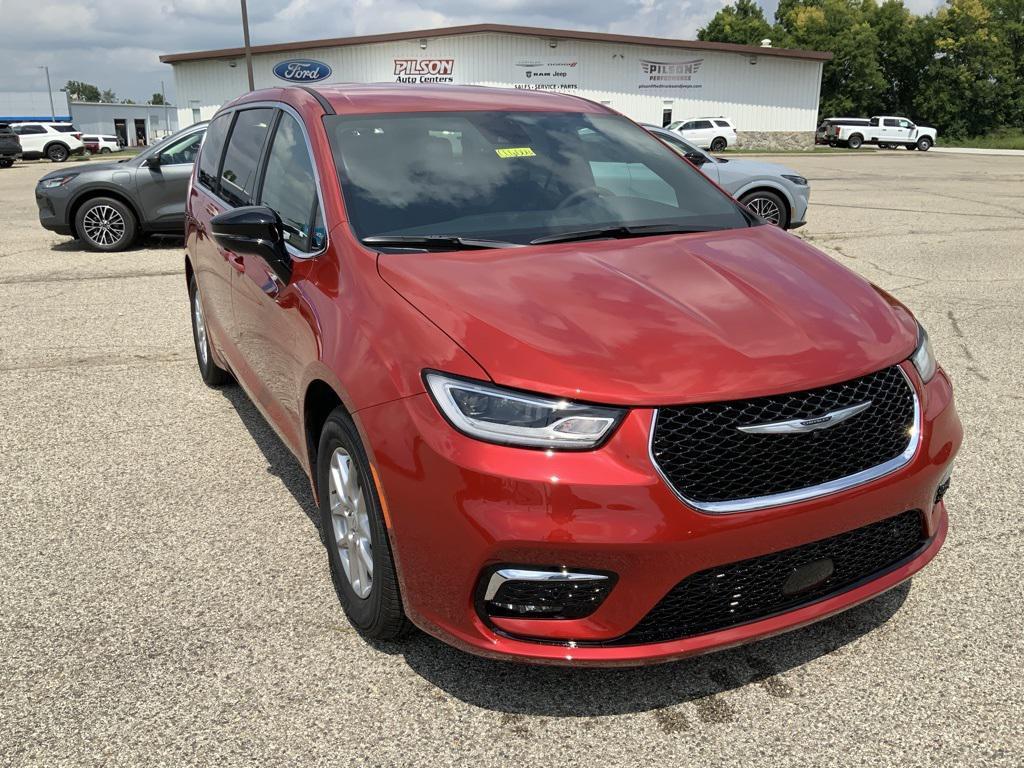 new 2026 Chrysler Pacifica car, priced at $42,439