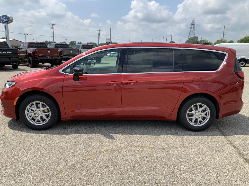 new 2026 Chrysler Pacifica car, priced at $42,439