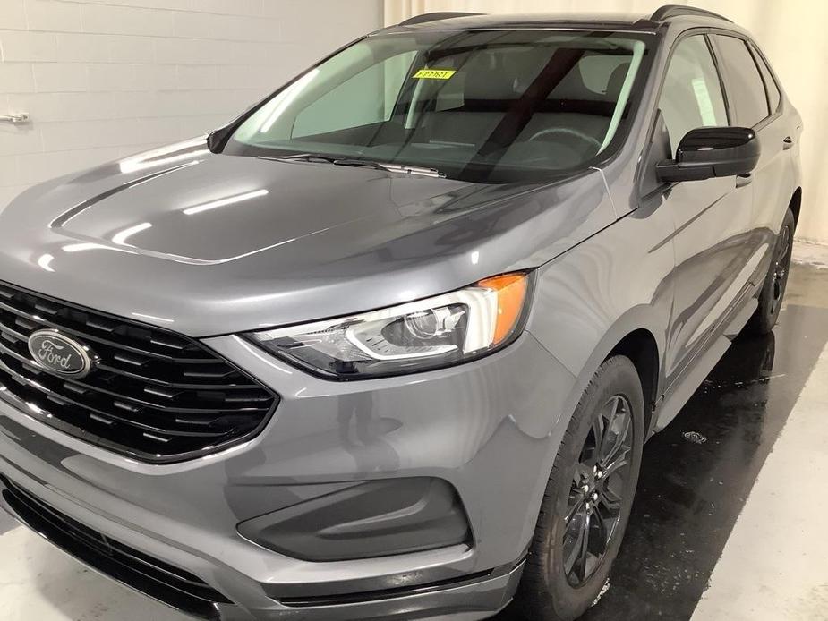 new 2024 Ford Edge car, priced at $40,253