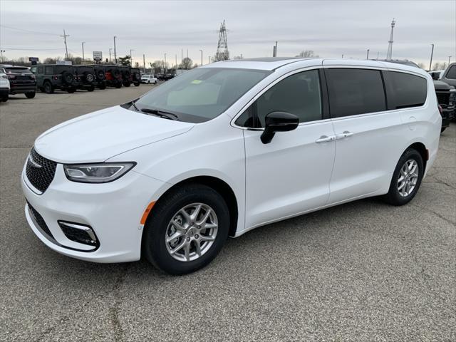 new 2025 Chrysler Pacifica car, priced at $43,010