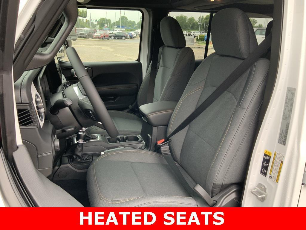 new 2025 Jeep Wrangler car, priced at $52,513