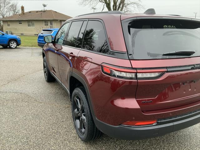 new 2025 Jeep Grand Cherokee car, priced at $44,303