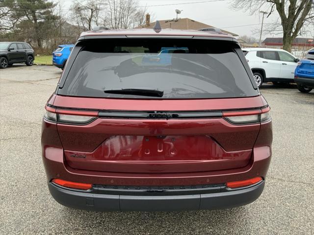 new 2025 Jeep Grand Cherokee car, priced at $44,303