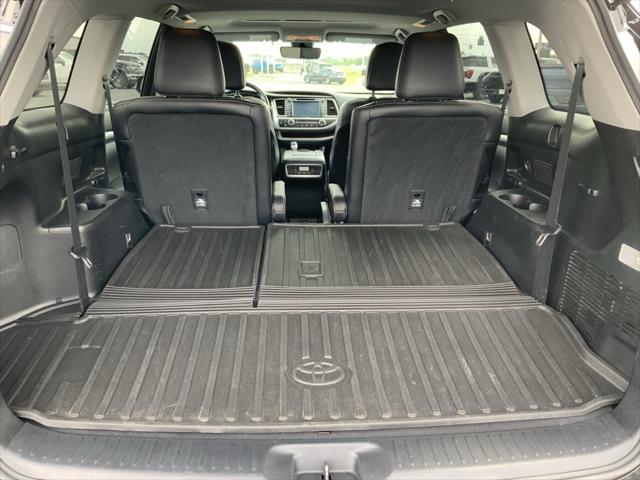 used 2017 Toyota Highlander car, priced at $16,700