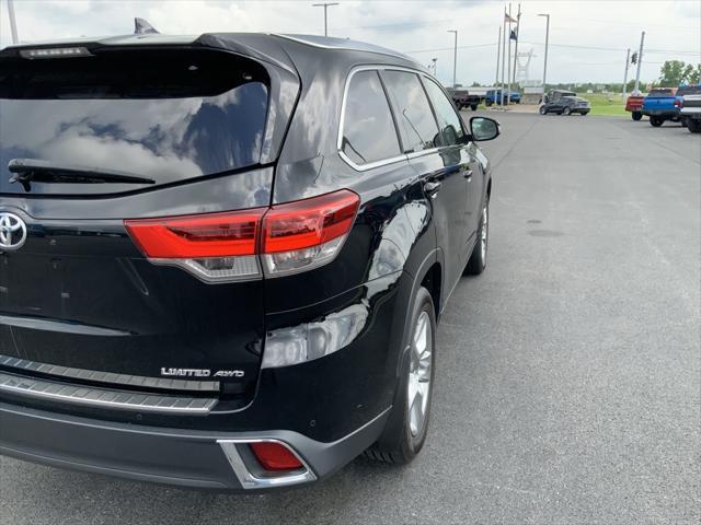 used 2017 Toyota Highlander car, priced at $16,700