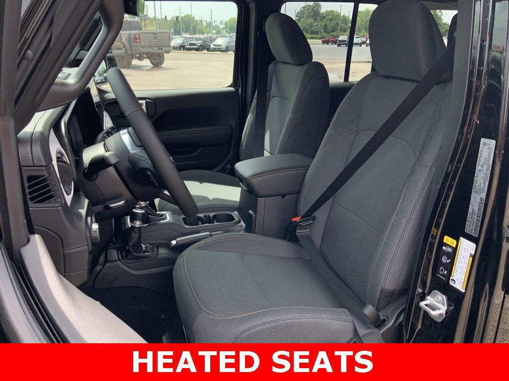 new 2025 Jeep Wrangler car, priced at $52,599