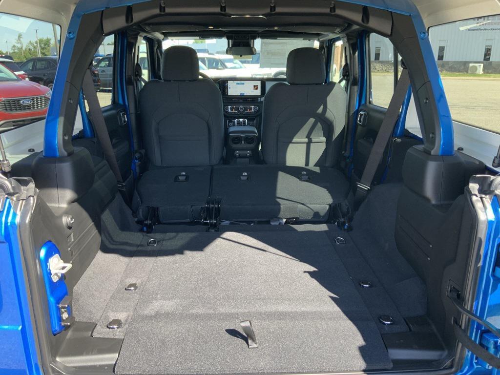 new 2025 Jeep Wrangler car, priced at $47,285
