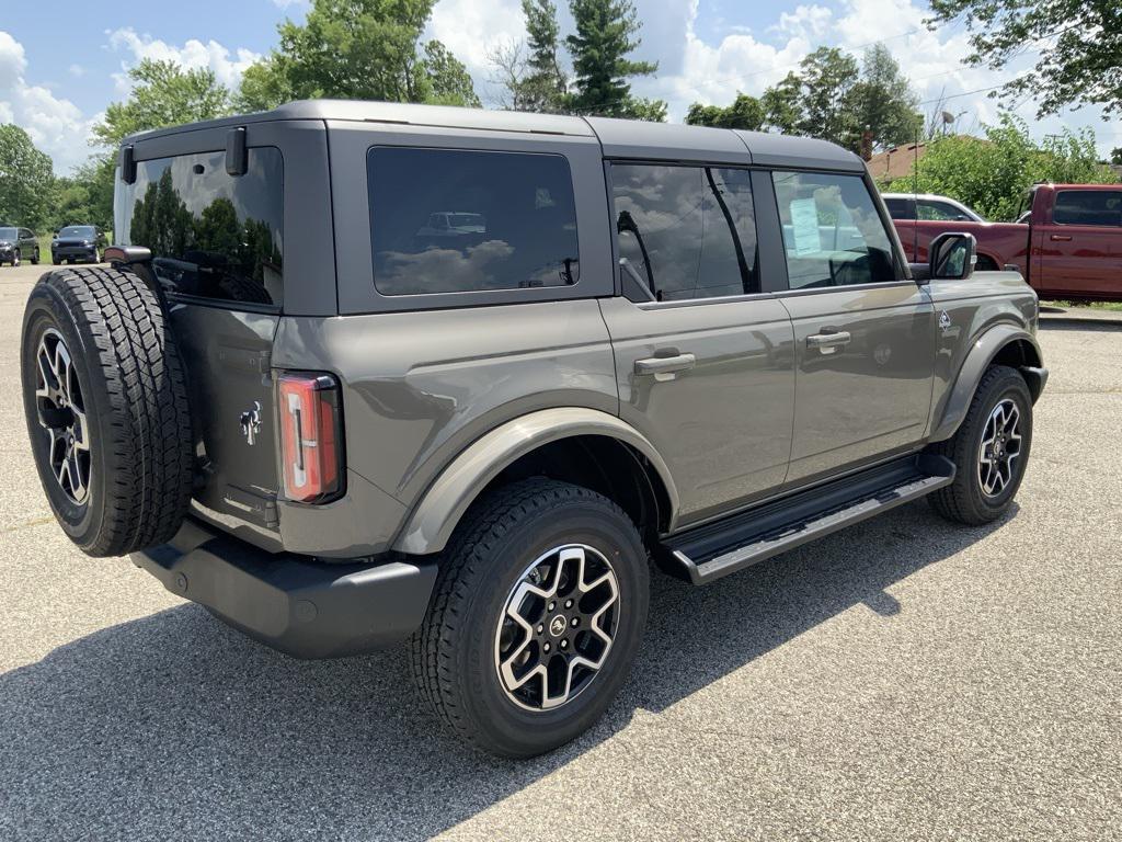 new 2025 Ford Bronco car, priced at $53,939
