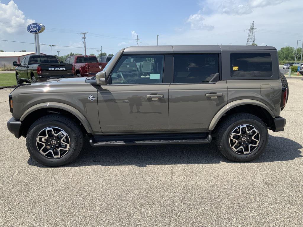new 2025 Ford Bronco car, priced at $53,939