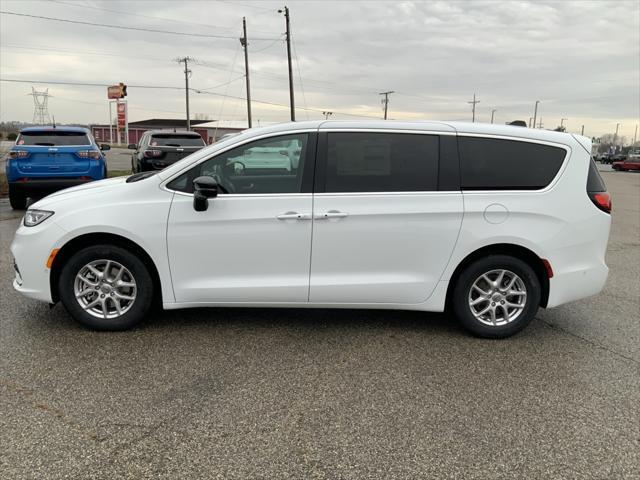 new 2025 Chrysler Pacifica car, priced at $43,010