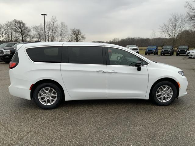 new 2025 Chrysler Pacifica car, priced at $43,010