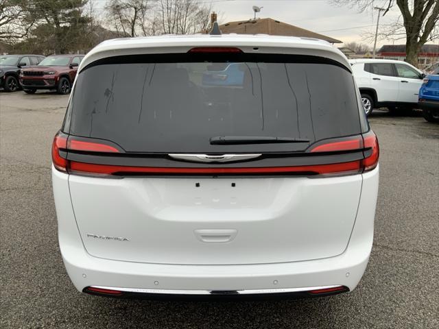 new 2025 Chrysler Pacifica car, priced at $43,010