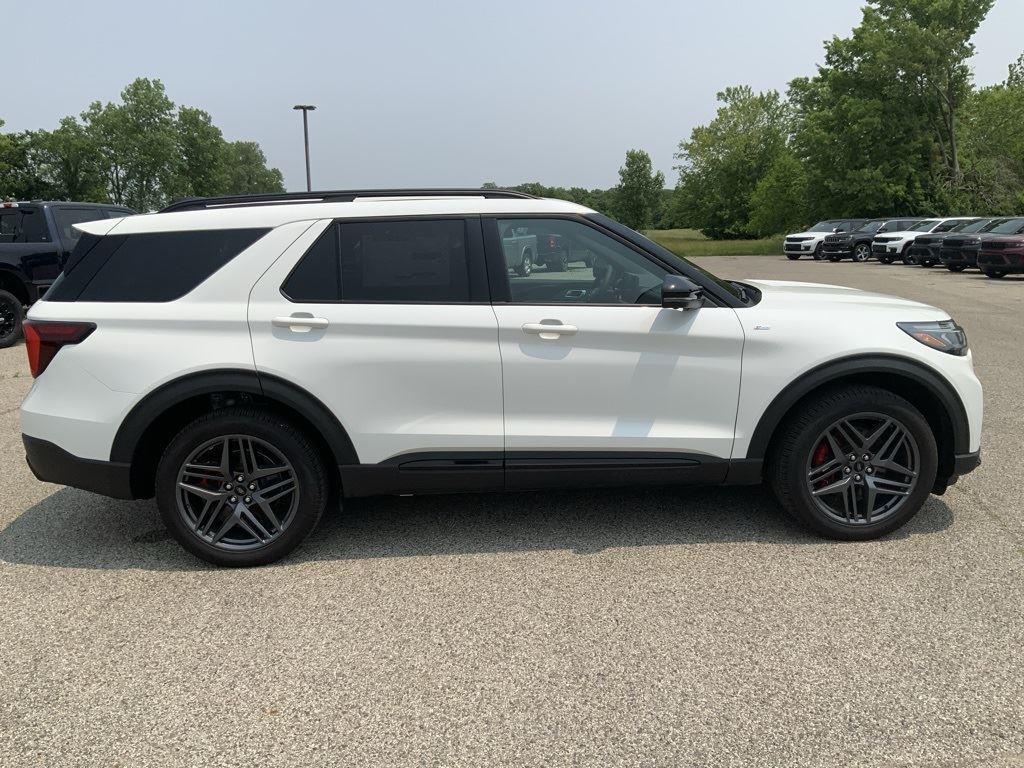new 2025 Ford Explorer car, priced at $48,482