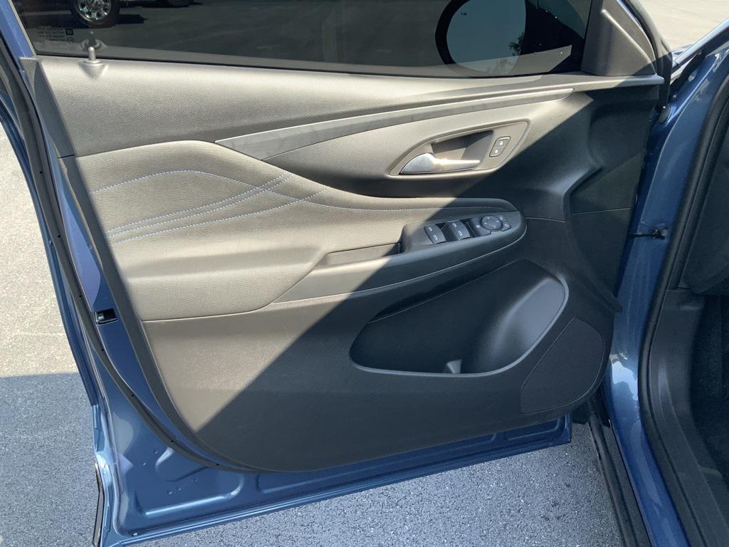 used 2025 Buick Envista car, priced at $27,000