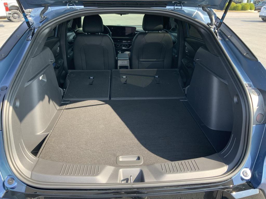 used 2025 Buick Envista car, priced at $27,000