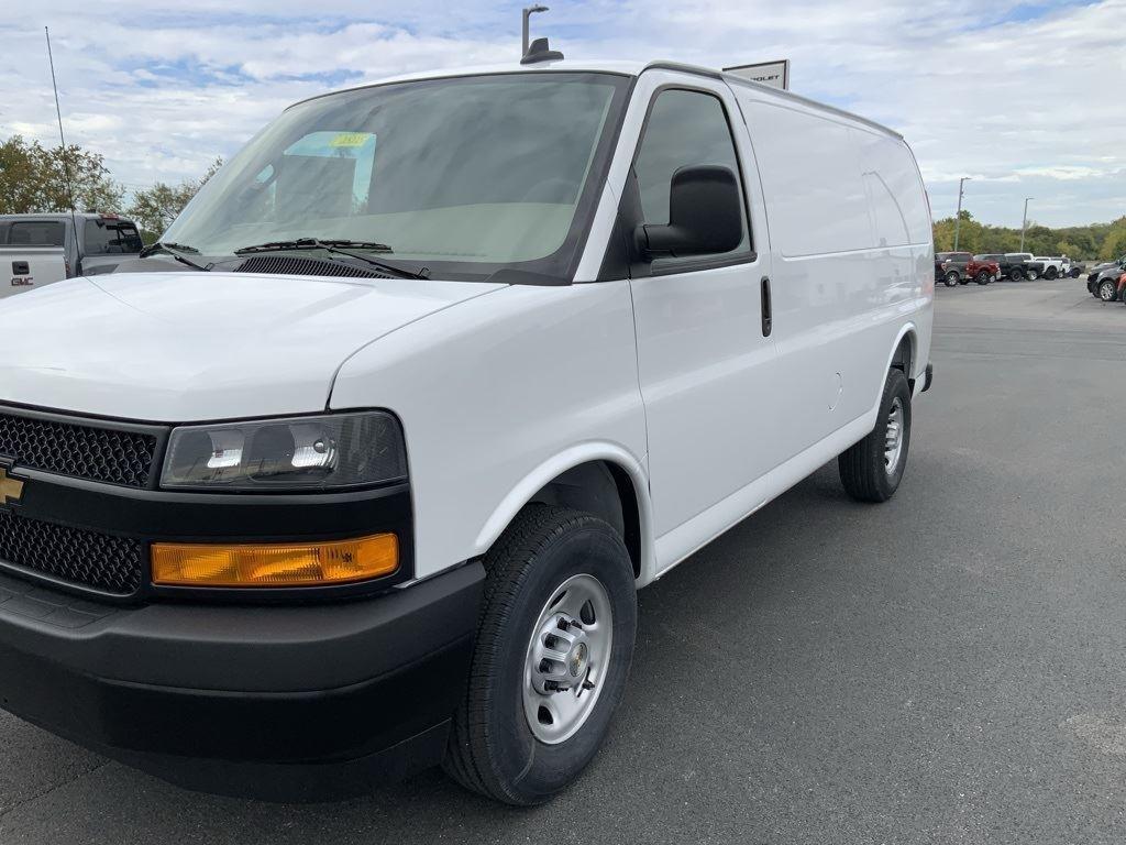 new 2025 Chevrolet Express 3500 car, priced at $50,930
