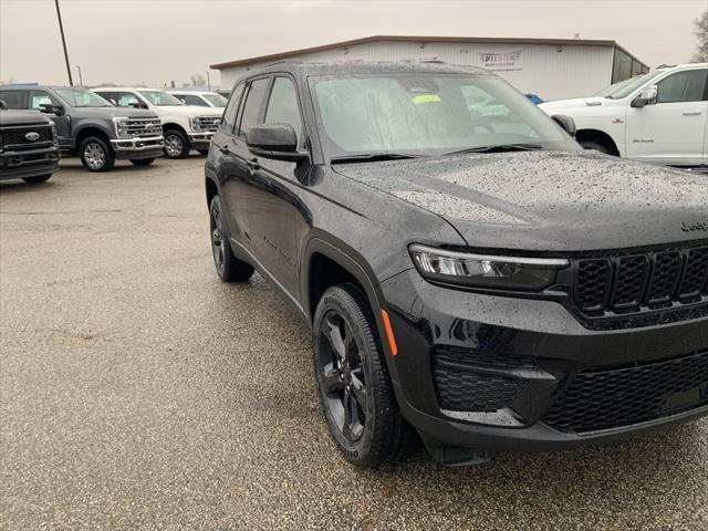 new 2025 Jeep Grand Cherokee car, priced at $44,303