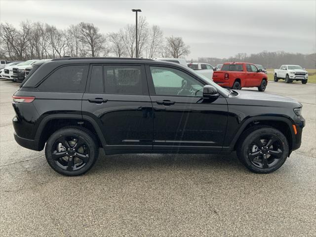 new 2025 Jeep Grand Cherokee car, priced at $44,303