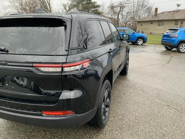 new 2025 Jeep Grand Cherokee car, priced at $44,303