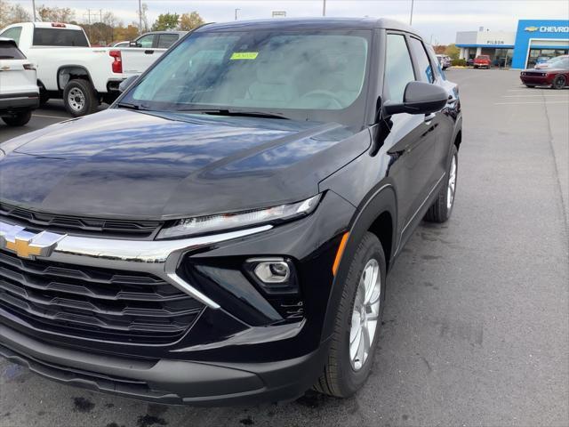 new 2025 Chevrolet TrailBlazer car, priced at $24,613