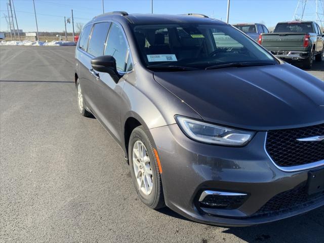 used 2022 Chrysler Pacifica car, priced at $25,000