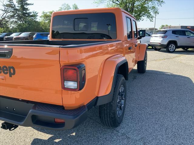 new 2025 Jeep Gladiator car, priced at $49,178