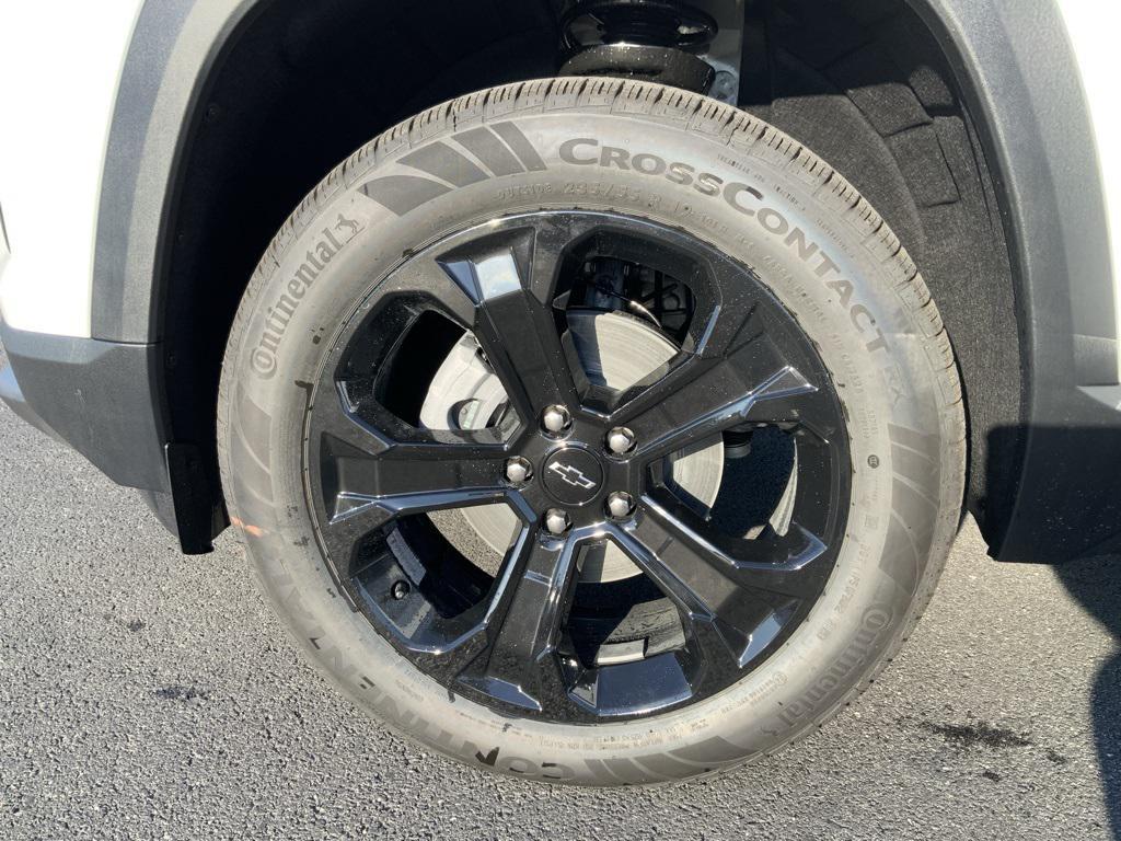 new 2026 Chevrolet Equinox car, priced at $34,100