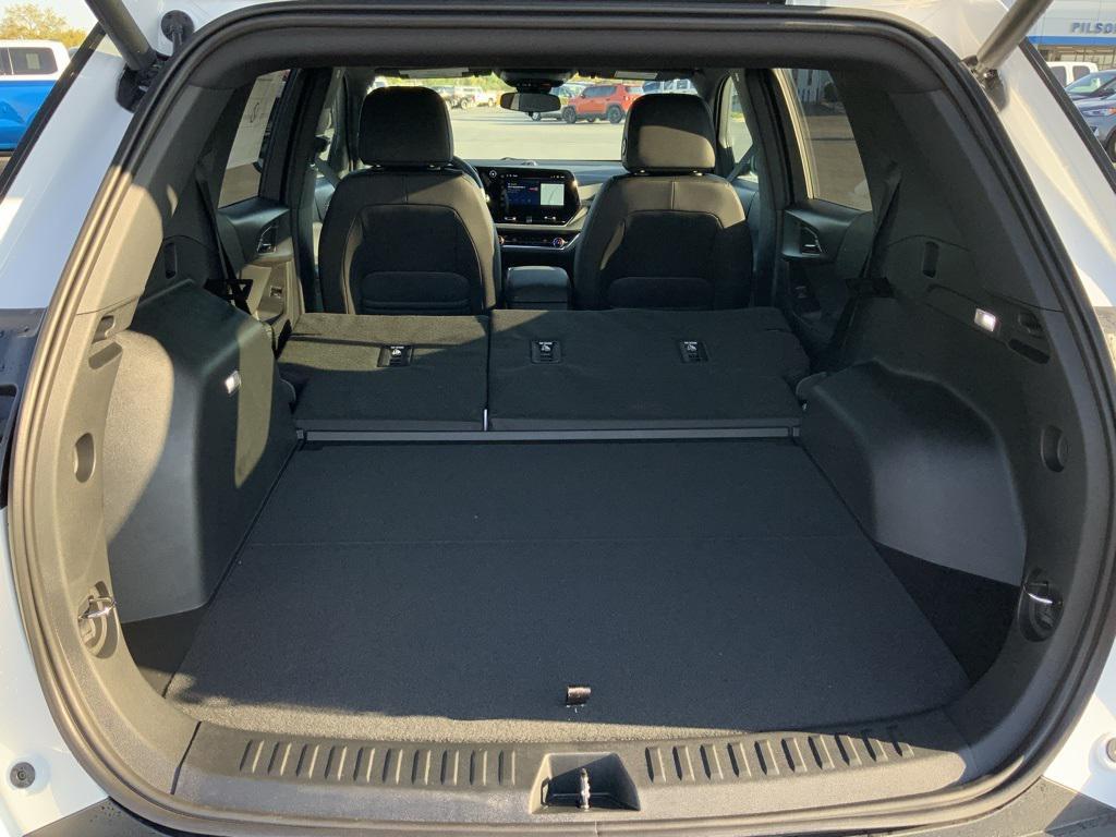 new 2026 Chevrolet Equinox car, priced at $34,100