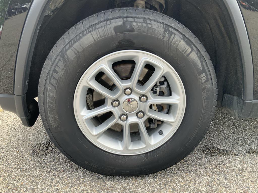 used 2018 Jeep Grand Cherokee car, priced at $16,500