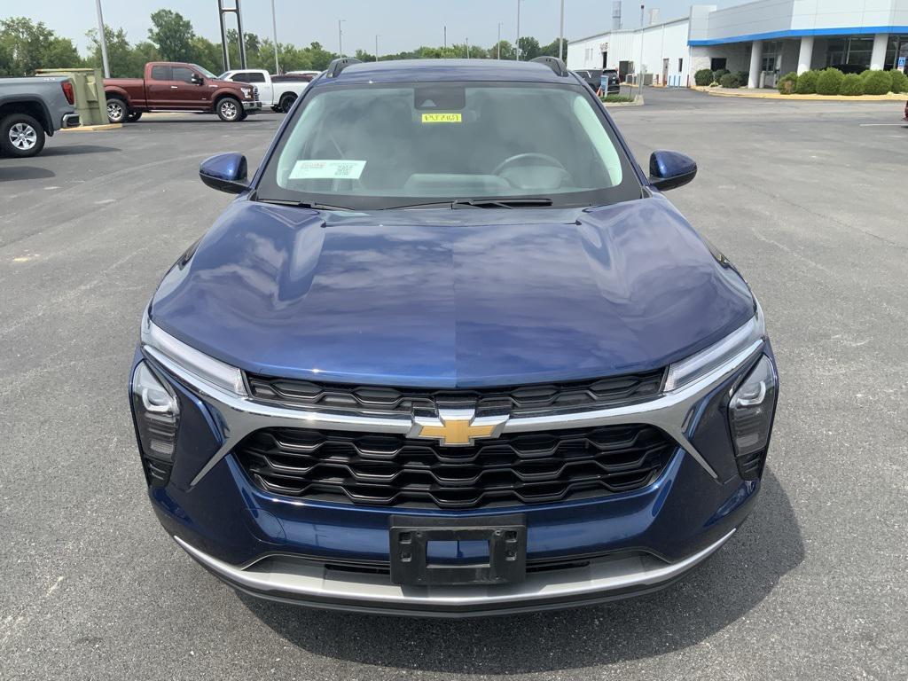 used 2024 Chevrolet Trax car, priced at $23,200