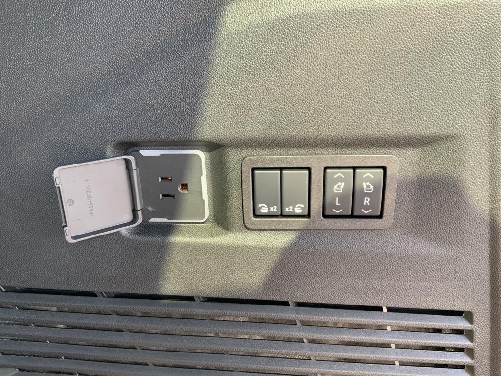 new 2025 GMC Yukon car, priced at $88,460