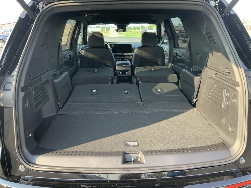 new 2026 Chevrolet Traverse car, priced at $56,995