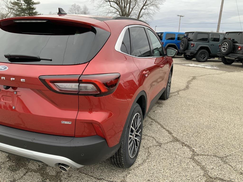 new 2025 Ford Escape PHEV car, priced at $30,992