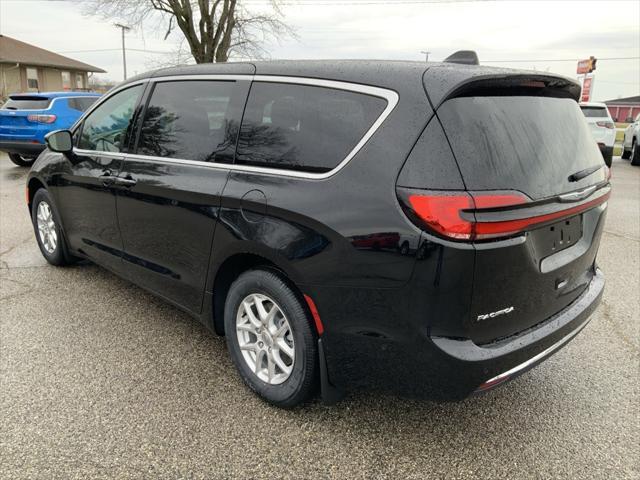 new 2025 Chrysler Pacifica car, priced at $43,168