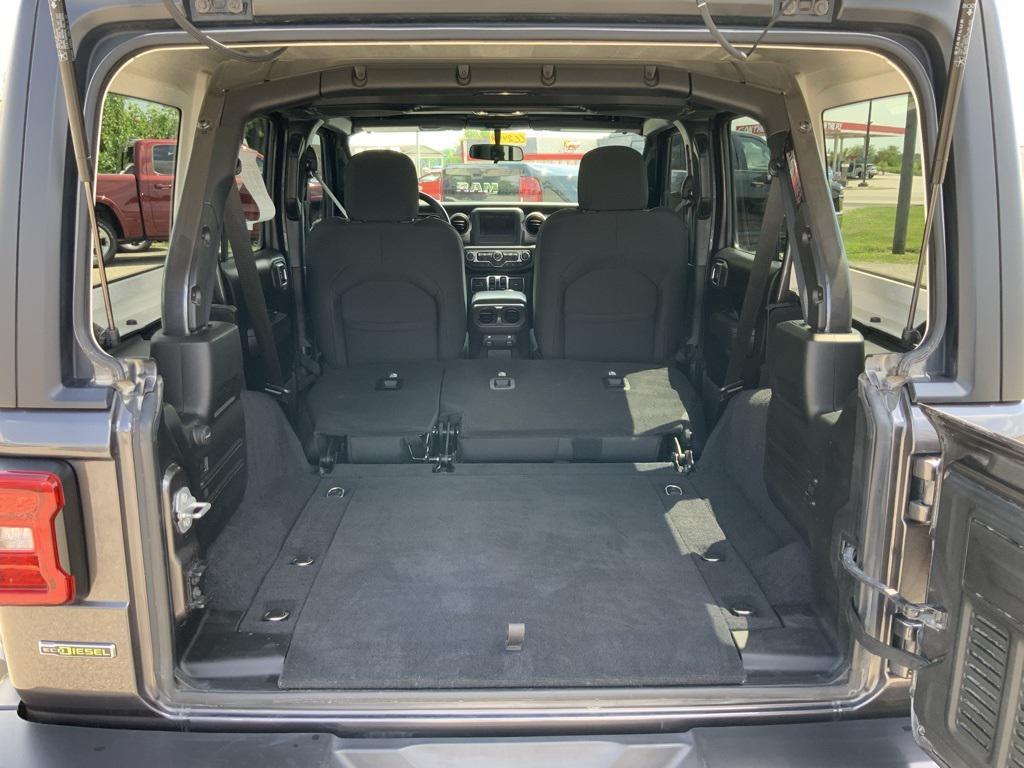 used 2021 Jeep Wrangler Unlimited car, priced at $27,700