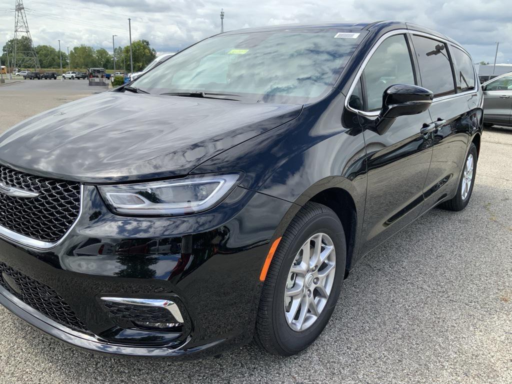new 2026 Chrysler Pacifica car, priced at $41,993