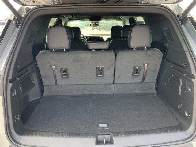 new 2025 Chevrolet Traverse car, priced at $44,579
