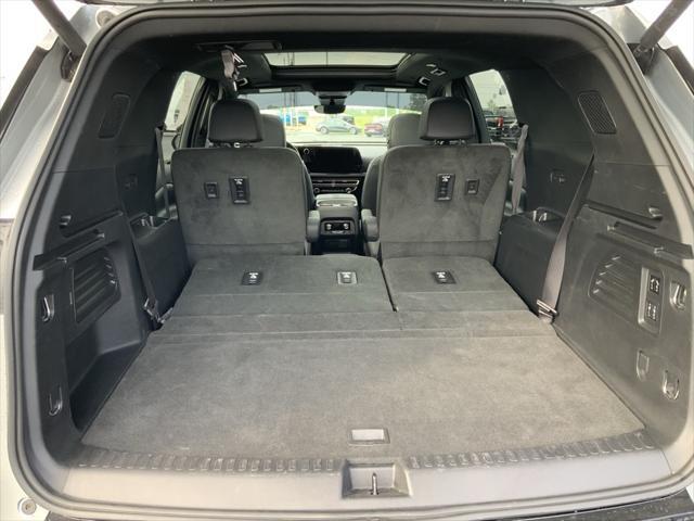 used 2024 Chevrolet Traverse car, priced at $50,500