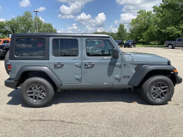 new 2025 Jeep Wrangler car, priced at $47,526