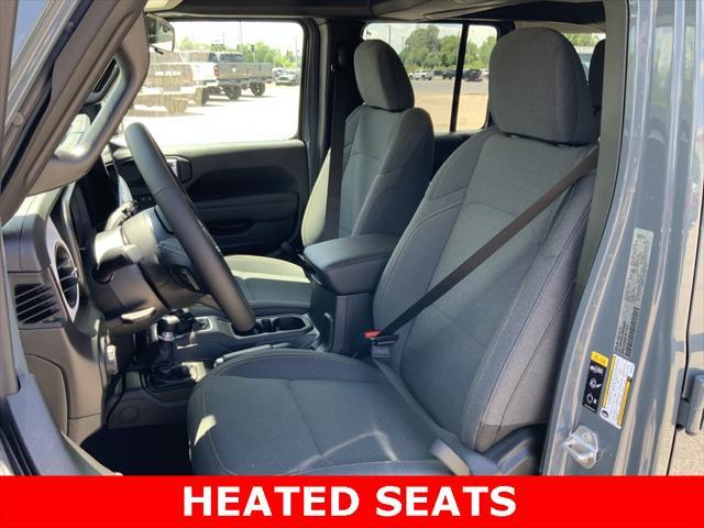 new 2025 Jeep Wrangler car, priced at $47,526