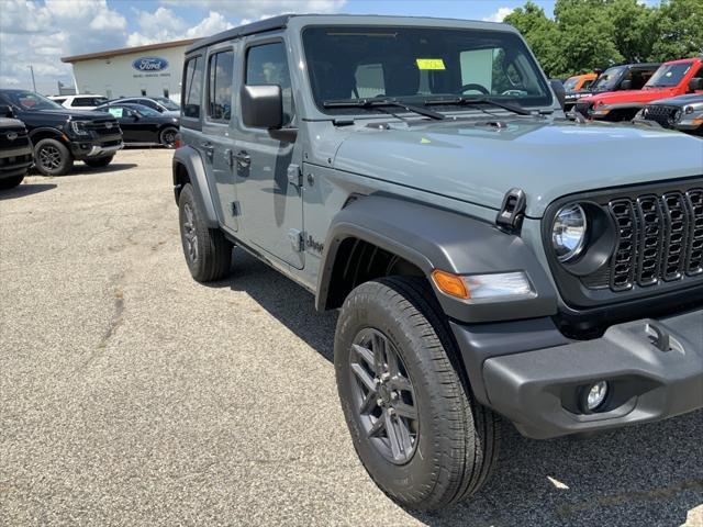 new 2025 Jeep Wrangler car, priced at $47,526
