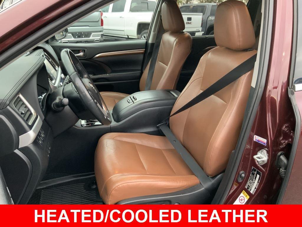 used 2019 Toyota Highlander car, priced at $29,500